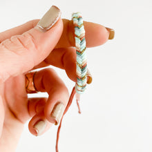Load image into Gallery viewer, Aqua Alligator Super Chunky Fishtail Adjustable Bracelet