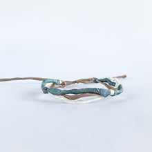 Load image into Gallery viewer, Honeycomb Forget Me Knot Adjustable Bracelet