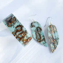 Load image into Gallery viewer, Flourish Leather Driftwood Mini Fringe Earrings